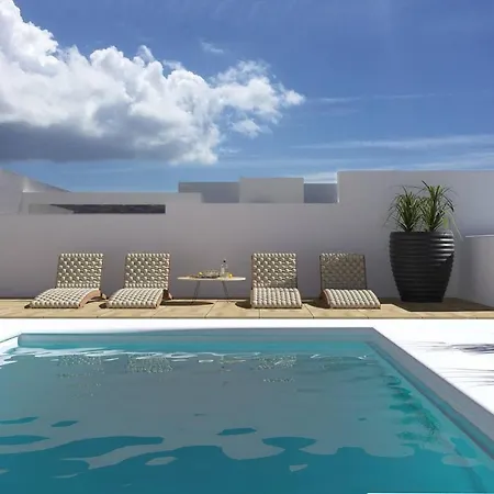 Casa Montana Dos Heated Pool Wifi Short Walk To Centre *